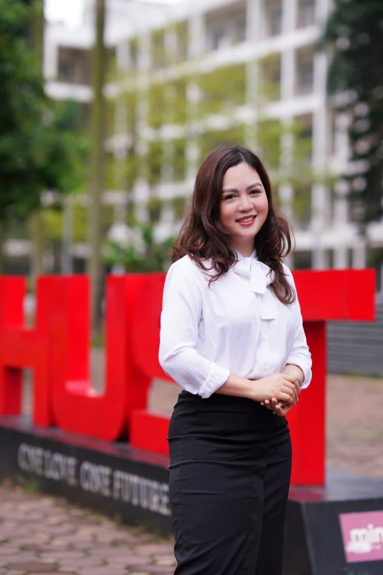 TS. Nguyễn Thị Vân Hương